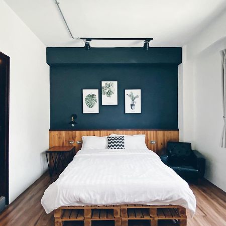 Mutter Apartment Tainan Exterior foto